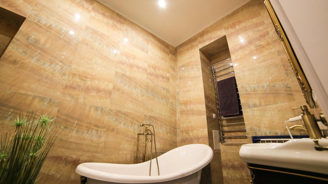 Franco Luxury Apartment Lviv Bagian luar foto