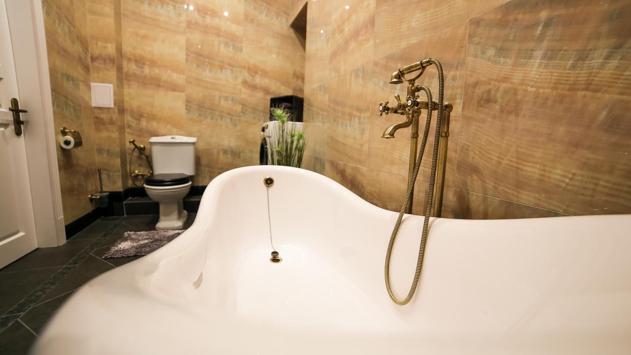Franco Luxury Apartment Lviv Bagian luar foto